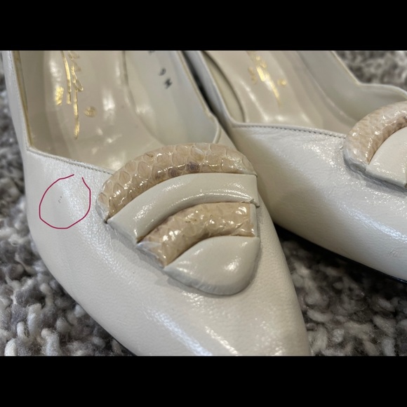 New vintage Caressa #28032 off white leather Stilleto pumps Spain size 9M - Picture 9 of 11